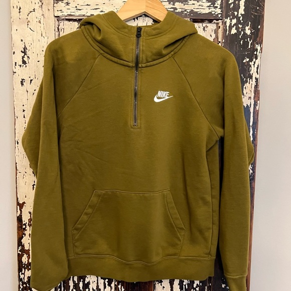 Nike Tops - Nike women’s hoodie size small.